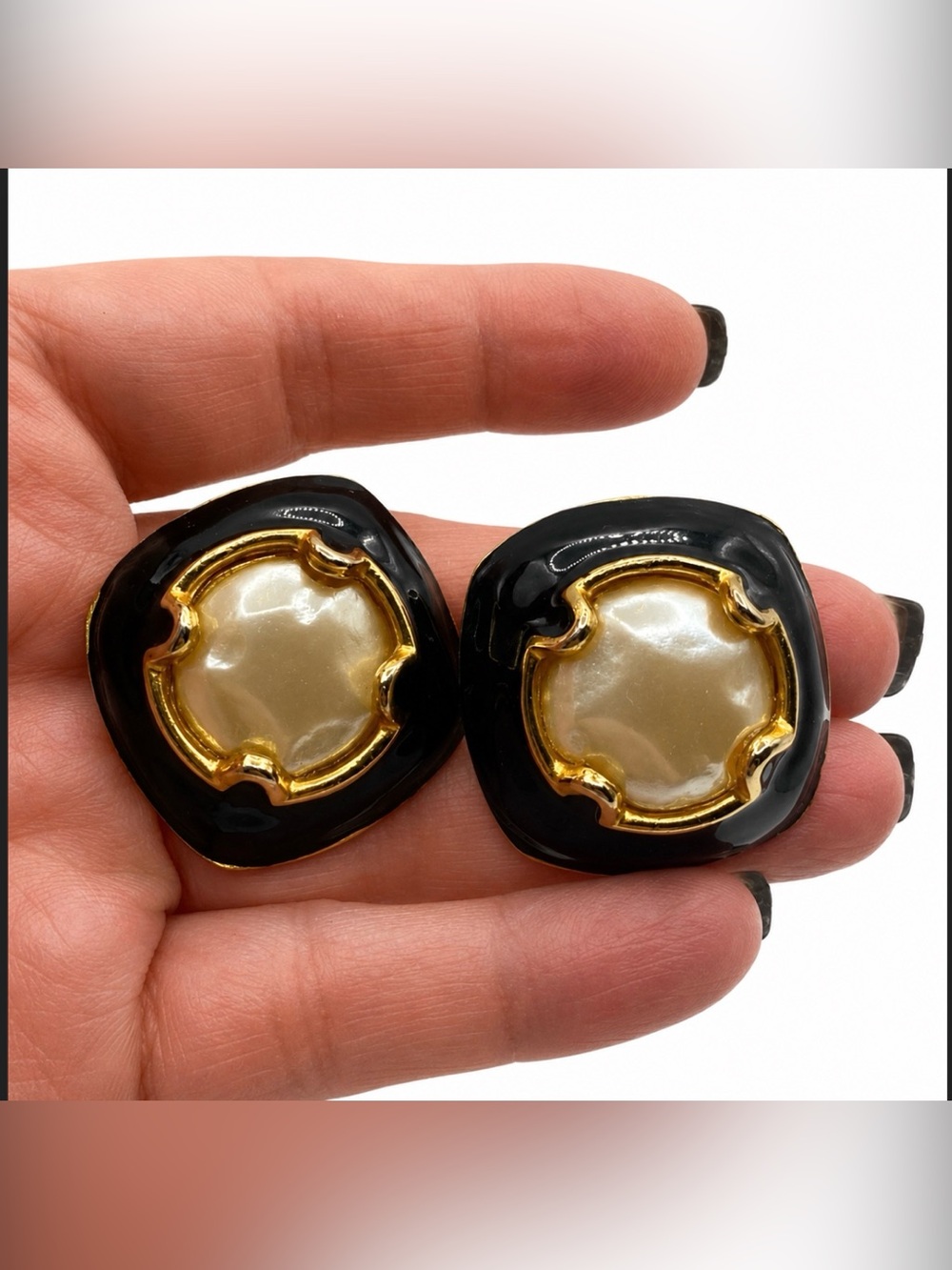 CJ Russell Faux Pearl & Black Enamel Gold Tone Clip On Statement Earrings Rare - Picture 6 of 12